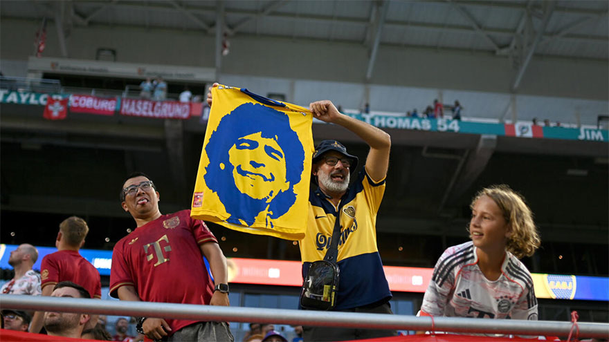 Court seizes assets of Maradona's lawyer, sisters in fraud case