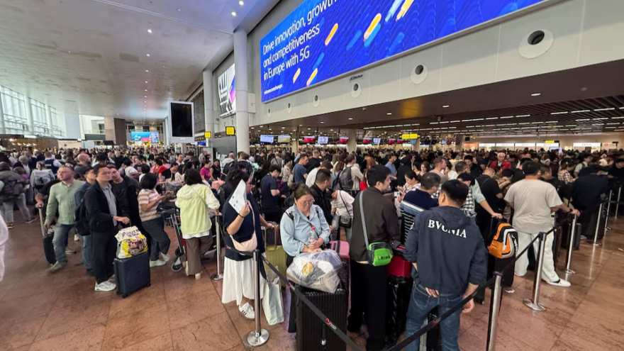 Cyberattack disrupts European airports including Heathrow, Brussels