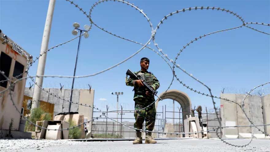 Trump warns Taliban of consequences over Bagram Air Base
