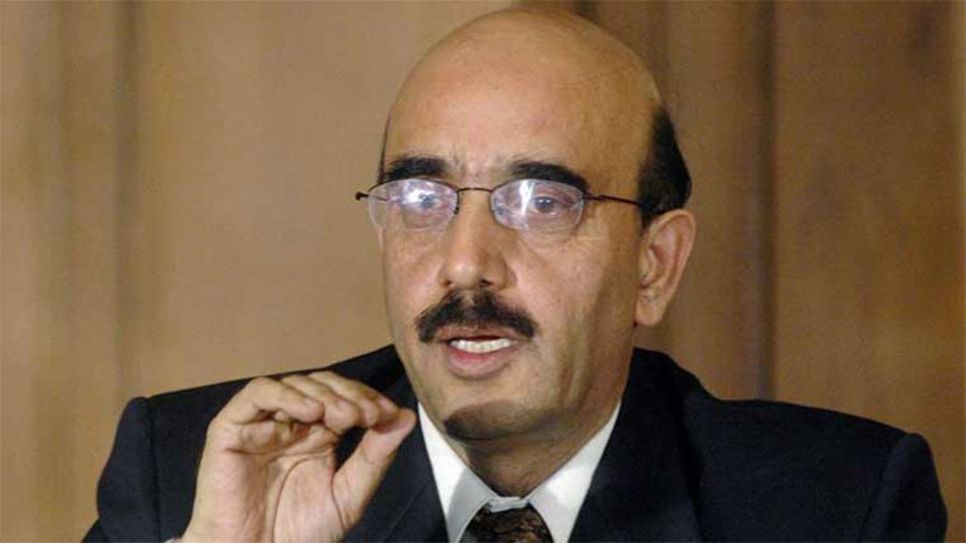Trump's statements show US desperately seeks control of Bagram Airbase: Masood Khan