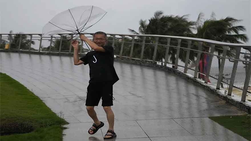 Southern China cancels schools and flights as Super Typhoon Ragasa approaches
