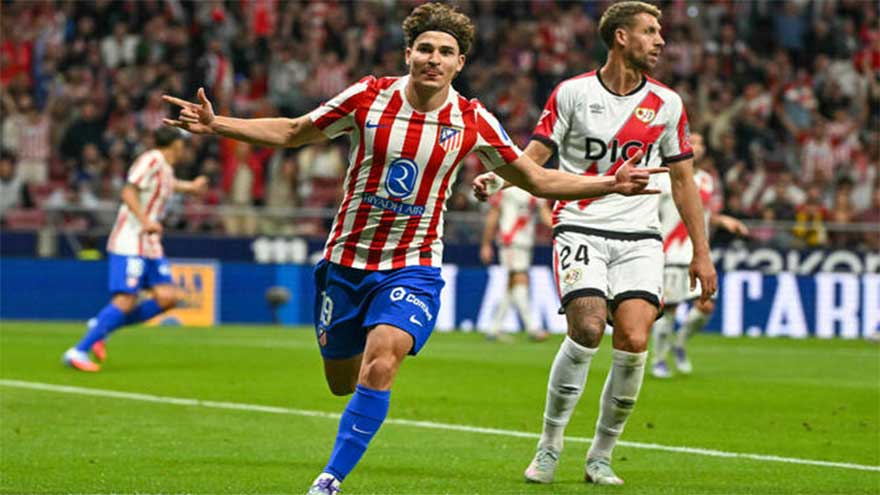 Alvarez hat-trick helps Atletico edge Rayo thriller