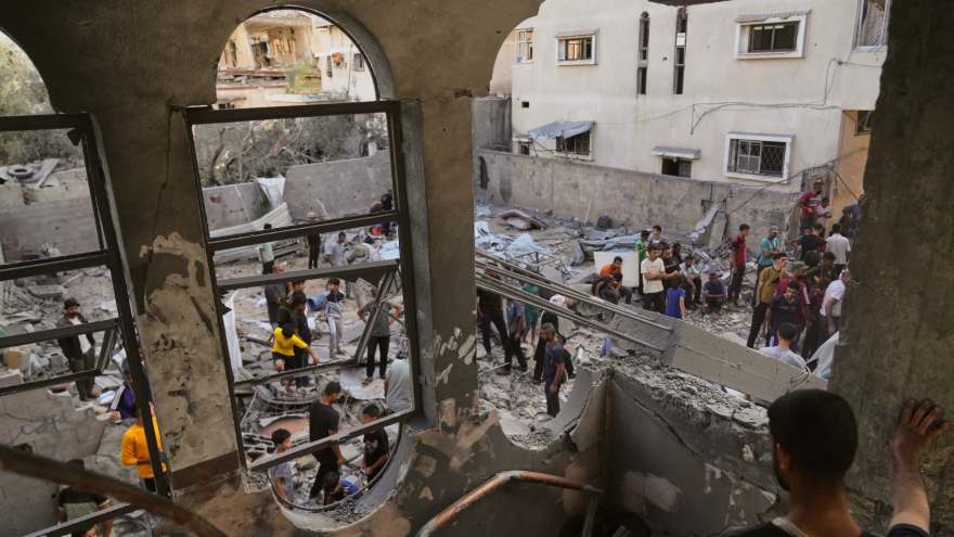 Israeli strikes kill at least 17 Palestinians in Gaza as international pressure for ceasefire grows