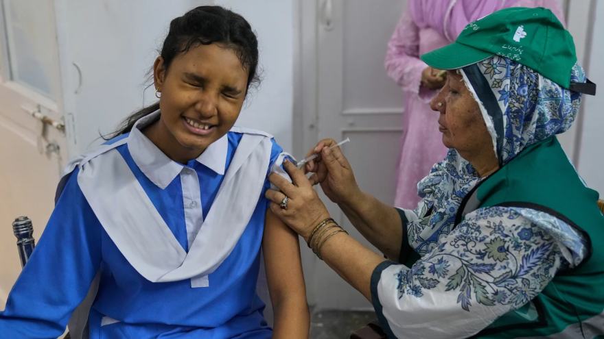 Pakistan vaccinates 9 million girls against cervical cancer despite online backlash