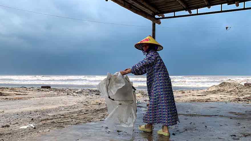 Vietnam evacuates thousands, shuts airports as Typhoon Bualoi nears