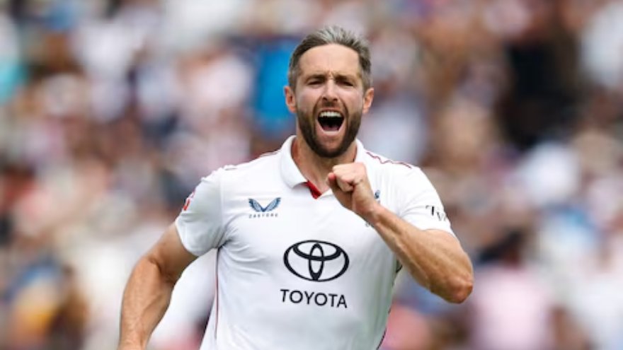 England all-rounder Woakes announces international retirement