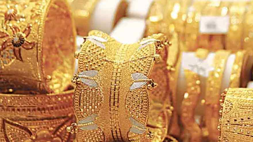 Gold sets new record as prices climb by Rs3,178 per tola
