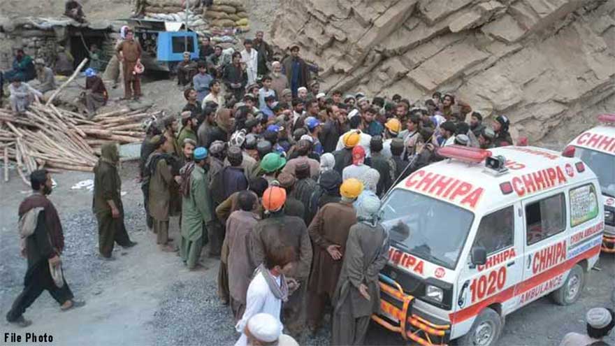 Nine miners killed in Mardan landslide
