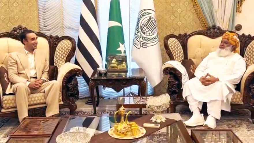 Bilawal meets Fazl to discuss political situation, AJK elections