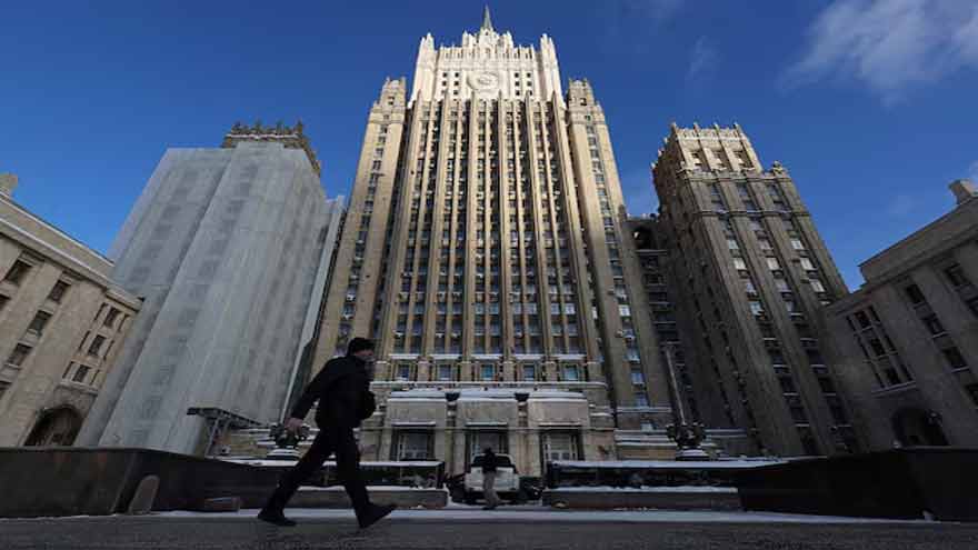 Russia warns citizens not to travel to states that have extradition treaties with US