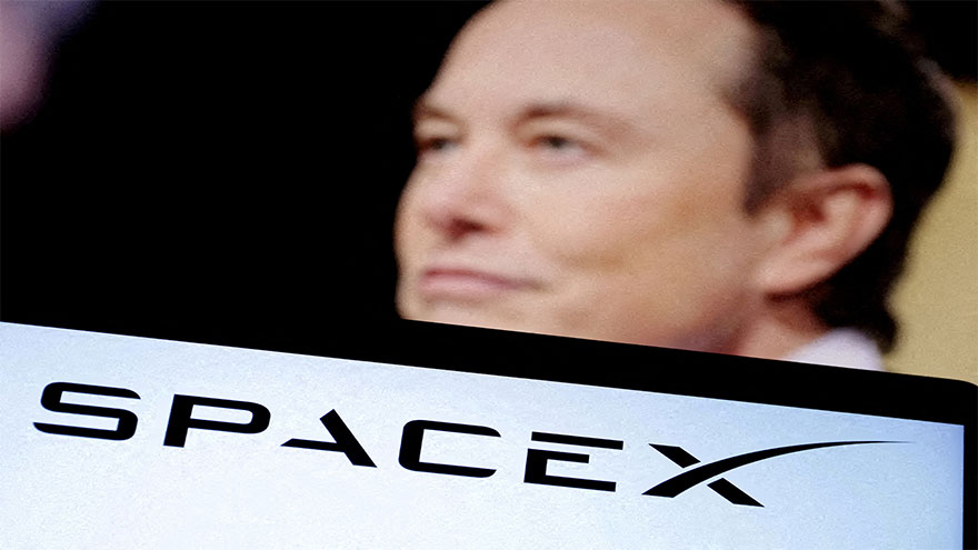 SpaceX files to go public, paving way for record stock offering
