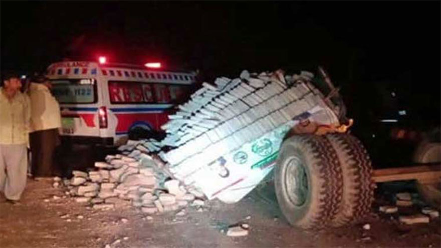 Three killed as tractor trolley hit motorcycle in Ghotki