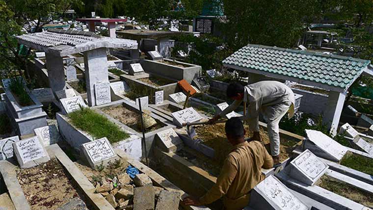 پنجاب میں قبرستانوں کے غیر متوازن ریٹس شہریوں کیلئے دردِ سر بن گئے