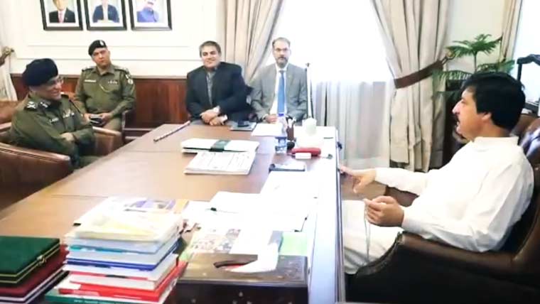 گورنر پنجاب سے آئی جی اور ہوم سیکرٹری کی ملاقات، سکیورٹی امور پر گفتگو