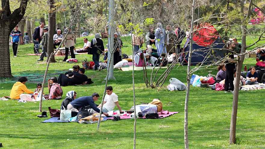 Music and barbecues in Tehran despite Trump threats