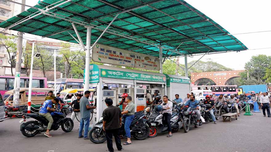 Dunya News Bangladesh cuts working hours to save energy amid Middle East crisis