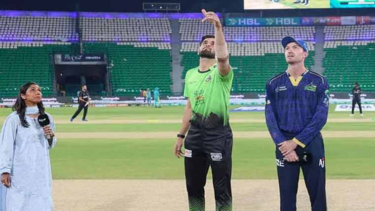 پاکستان سپر لیگ الیون : ملتان سلطانز نے لاہور قلندرز کے خلاف ٹاس جیت کر فیلڈنگ کا فیصلہ