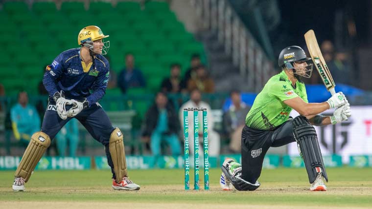 پی ایس ایل 11: لاہور قلندرز کا ملتان سلطانز کو جیت کیلئے 186 رنز کا ہدف