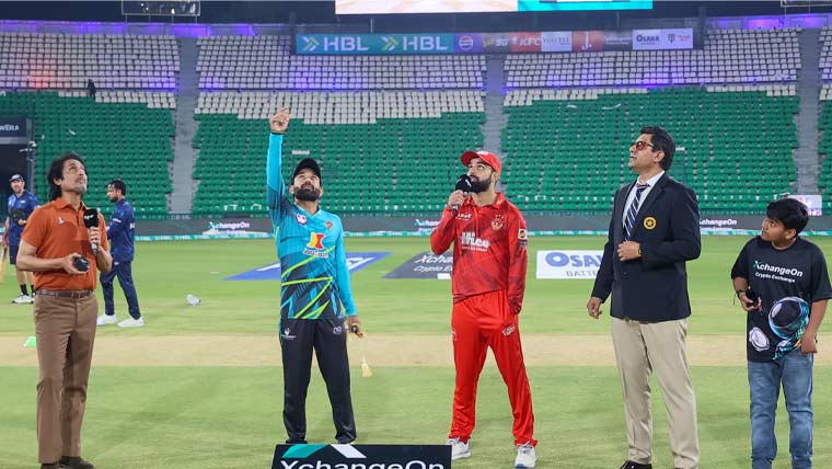 پی ایس ایل 11: اسلام آباد یونائیٹڈ کا راولپنڈیز کیخلاف ٹاس جیت کر بولنگ کا فیصلہ