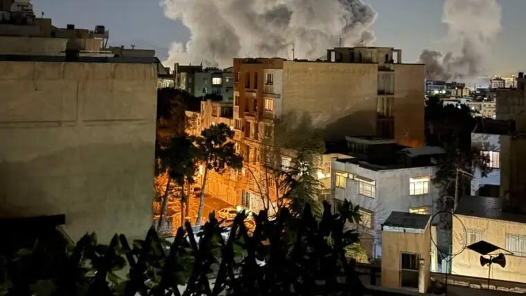 امریکا اسرائیل کے ایران پر بڑے حملے، خوزستان میں پیٹروکیمیکل تنصیبات تباہ