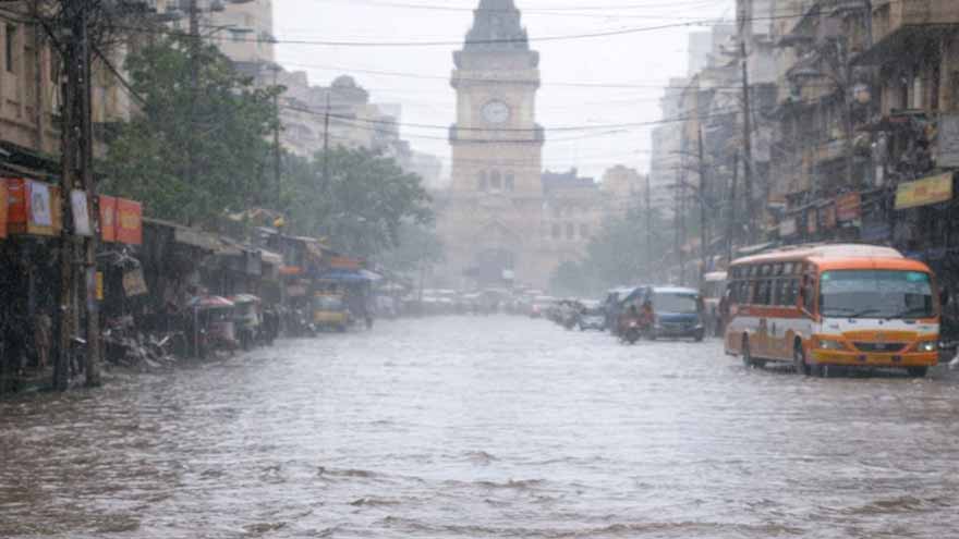 Karachi braces for rain, thunderstorms as alert issued