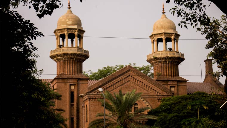 پٹرولیم مصنوعات کی قیمتوں میں اضافے کیخلاف وکلاء کا عدالتی بائیکاٹ