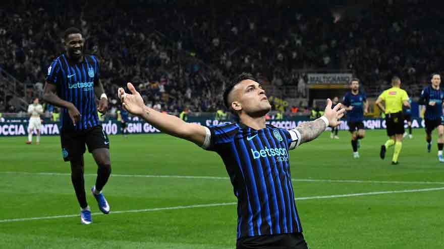 Thuram and Martinez star as Inter dismantle Roma 5-2