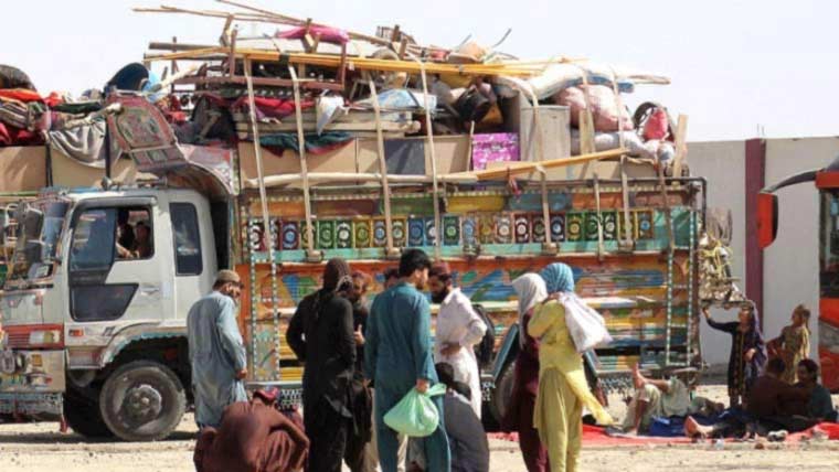 پنجاب بھر سے غیر قانونی مقیم غیر ملکی باشندوں کے انخلا کا عمل جاری