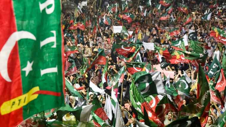 پی ٹی آئی کا کل لیاقت باغ کا جلسہ موخر کرنے کا فیصلہ