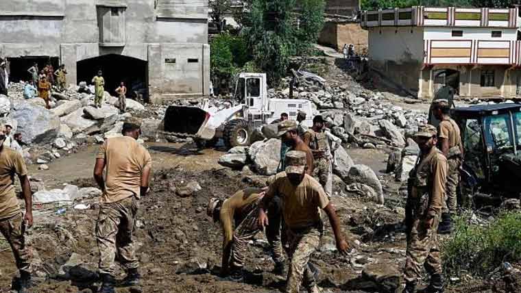 خیبر پختونخوا میں شدید بارشیں: فرنٹیئر کور مقامی افراد کی مدد کیلئے کوشاں