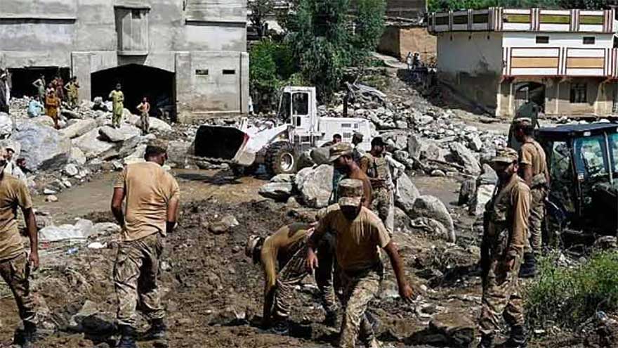 FC men carry out rescue, relief efforts during rains in KP