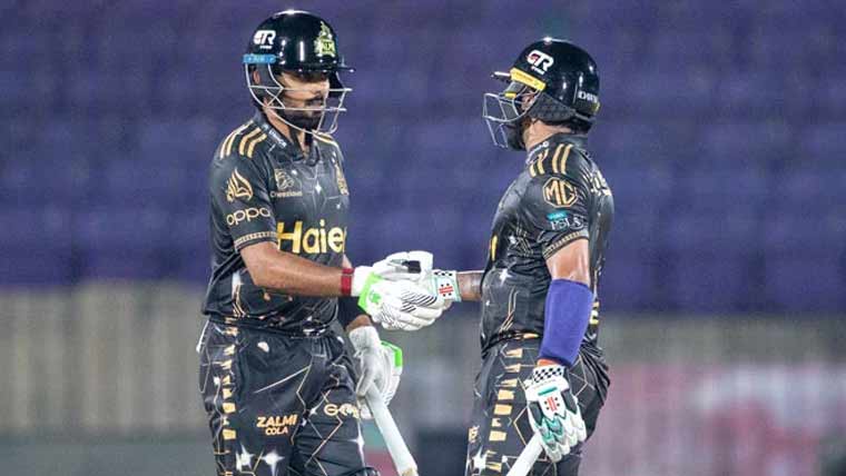 بابر اور مینڈس نے پی ایس ایل کی تاریخ کی سب سے بڑی شراکت داری قائم کردی