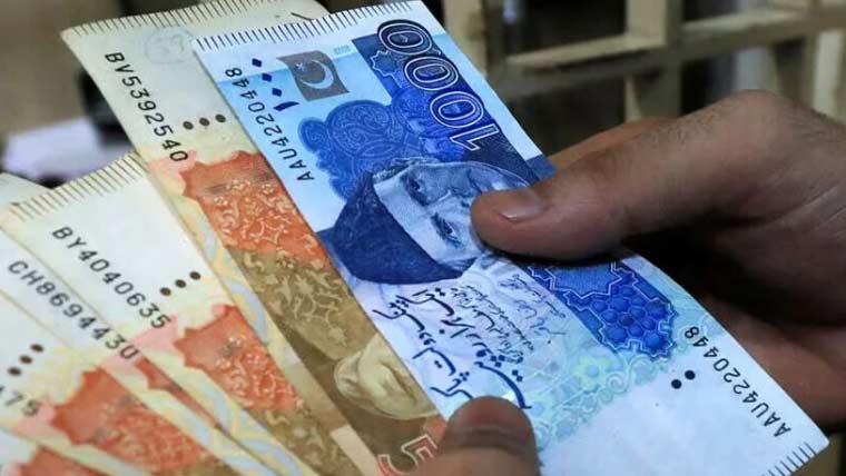 قرضوں کے بڑھنے سے ہر پاکستانی تقریباً 4 لاکھ کا مقروض ہوگیا