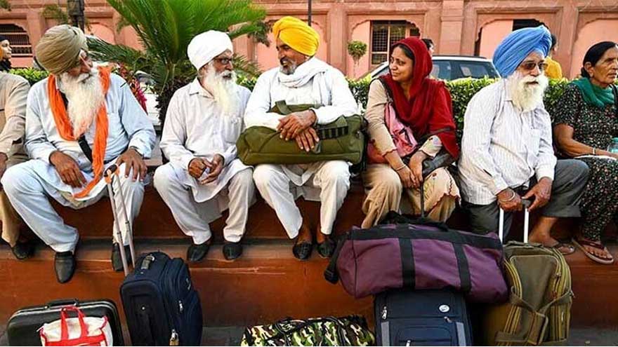 Sikh pilgrims arrive in Pakistan for Vaisakhi festival