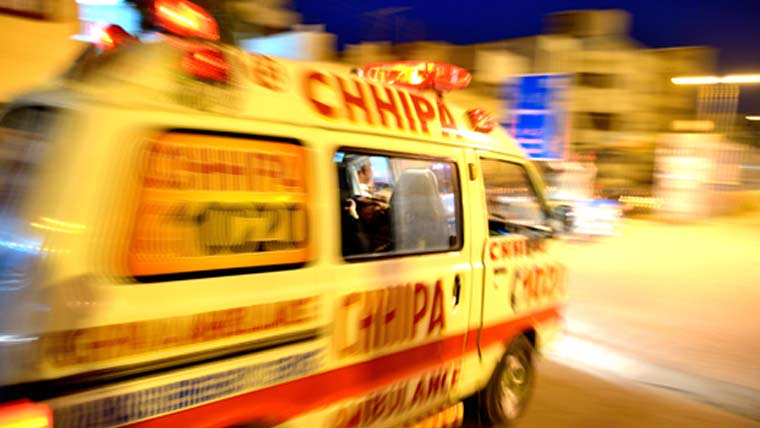 کراچی: پی ای سی ایچ ایس بلاک ٹو فلیٹ میں لفٹ میں دب کر ایک شخص جاں بحق