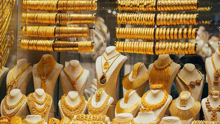 ملک بھر میں سونے کی قیمت میں کمی، چاندی مہنگی ہوگئی