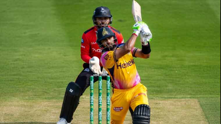 پی ایس ایل11 : پشاور زلمی کا لاہور قلندرز کو جیت کے لیے 174رنز کا ہدف