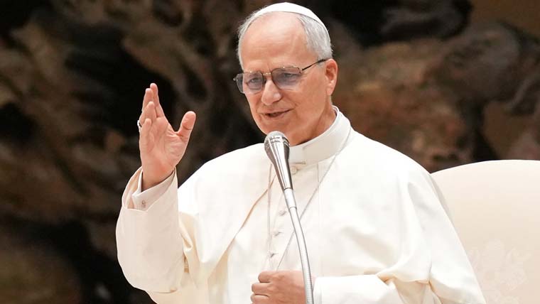 کیتھولک مسیحیوں کے روحانی پیشوا کا ایک بار پھر جنگ ختم کرنے پر زور