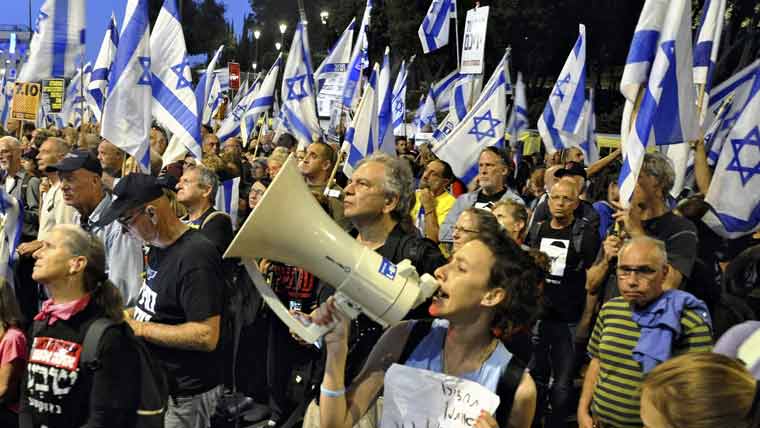 اسرائیل میں نیتن یاہو کیخلاف احتجاج شدت اختیار کرگیا، مظاہرین کا امن کا مطالبہ