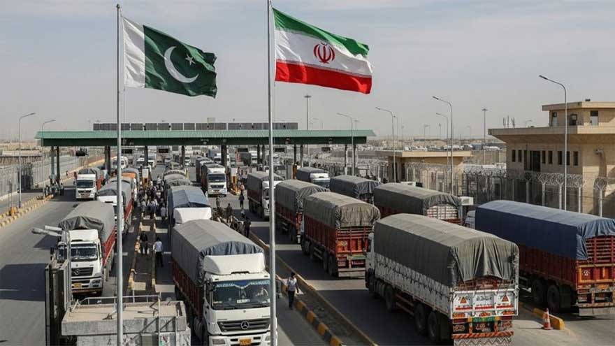 Pakistan opens transit corridor with Iran by sending first shipment to Uzbekistan