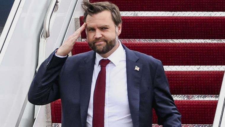 جے ڈی وینس اسلام آباد مذاکرات میں شرکت کے بعد واپس امریکا پہنچ گئے