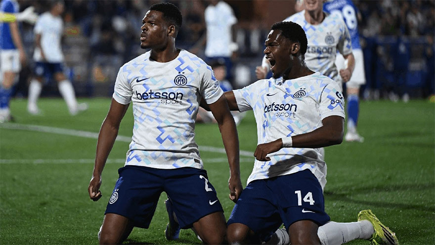 Inter close in on Serie A title after comeback triumph at Como