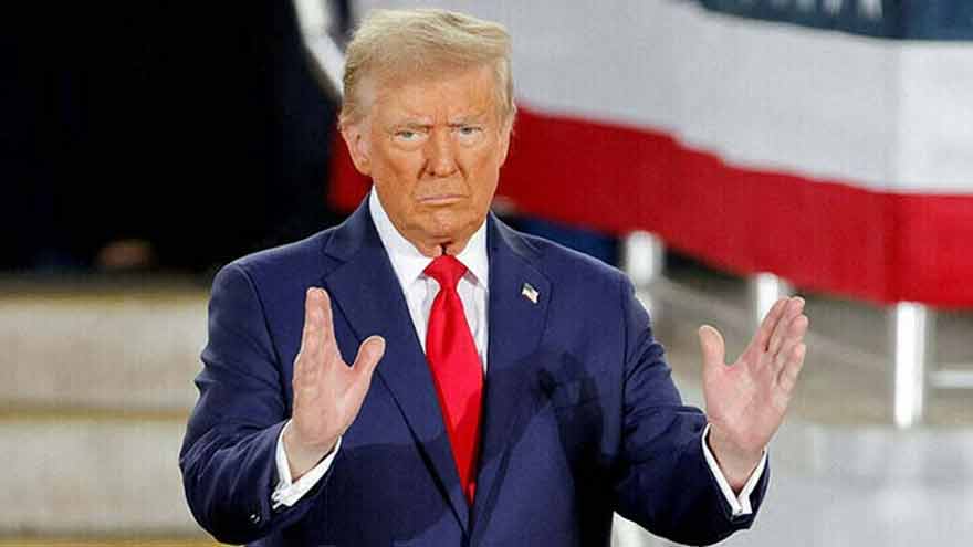 Trump threatens Iranian vessels as US naval blockade begins