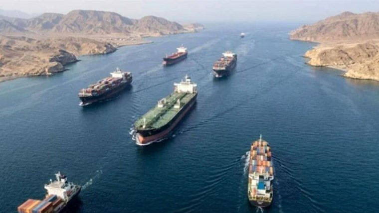 امریکی ناکہ بندی کے باوجود چینی تیل بردار جہاز آبنائے ہرمز سے گزر گیا