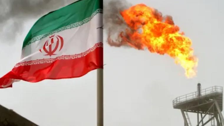 امریکا کا ایران پر عائد تیل کی پابندیوں میں دی گئی عارضی نرمی میں توسیع سے انکار