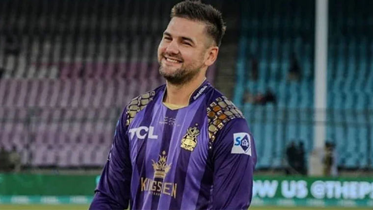 روسو کی پی ایس ایل میچز کی سنچری کا اعزاز پانے والے پہلے غیرملکی کرکٹر بن گئے