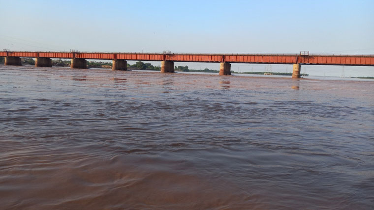 مون سون سیزن سے قبل دریاؤں کے حفاظتی بندوں کے سروے کا فیصلہ 