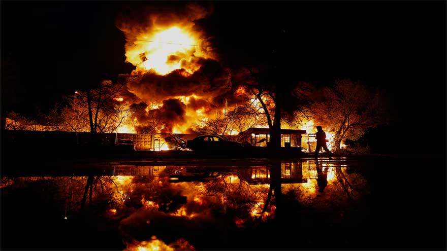 Russian missiles hit Kyiv and other Ukrainian cities, 13 dead