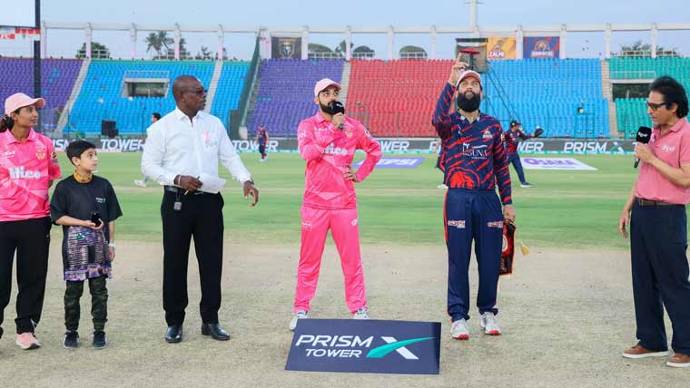 اسلام آباد یونائیٹڈ کا کراچی کنگز کے خلاف ٹاس جیت کر فیلڈنگ کا فیصلہ