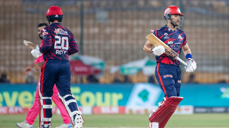 پی ایس ایل 11: کراچی کنگز کا اسلام آباد یونائٹیڈ کو 151 رنز کا ہدف